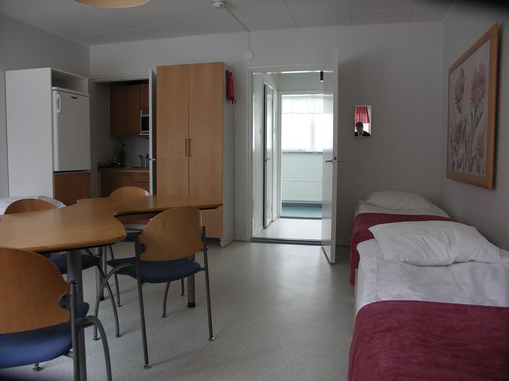 Asuntohotelli Hotel Petkele Гаміна Номер фото